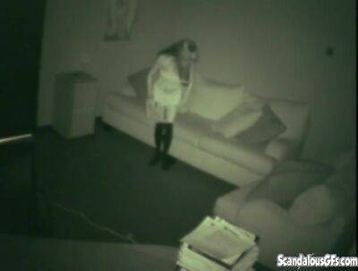 Spy cam babe masturbates on the couch - hotmovs.com