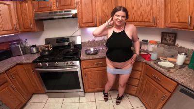 Stepmom Gets It In The Kitchen From Her Stepson After The Divorce - upornia.com - Usa