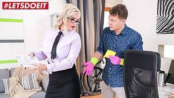 Jarushka Ross - Student fucks his horny teacher hardcore (Jarushka Ross) - xvideos.com